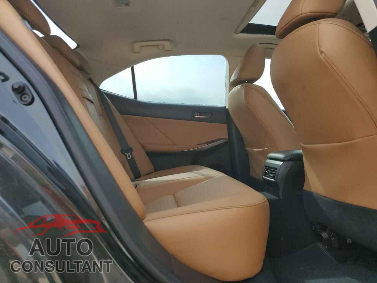 LEXUS IS 2020 - JTHAA1D20L5107123
