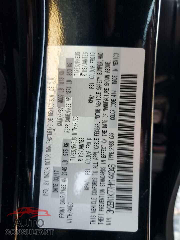 MAZDA 3 2017 - 3MZBN1K77HM144046