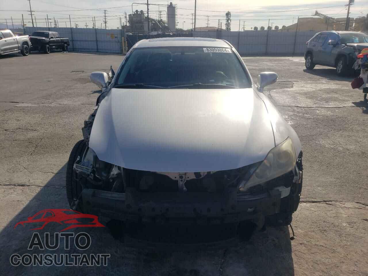 LEXUS IS 2011 - JTHBF5C2XB2101747
