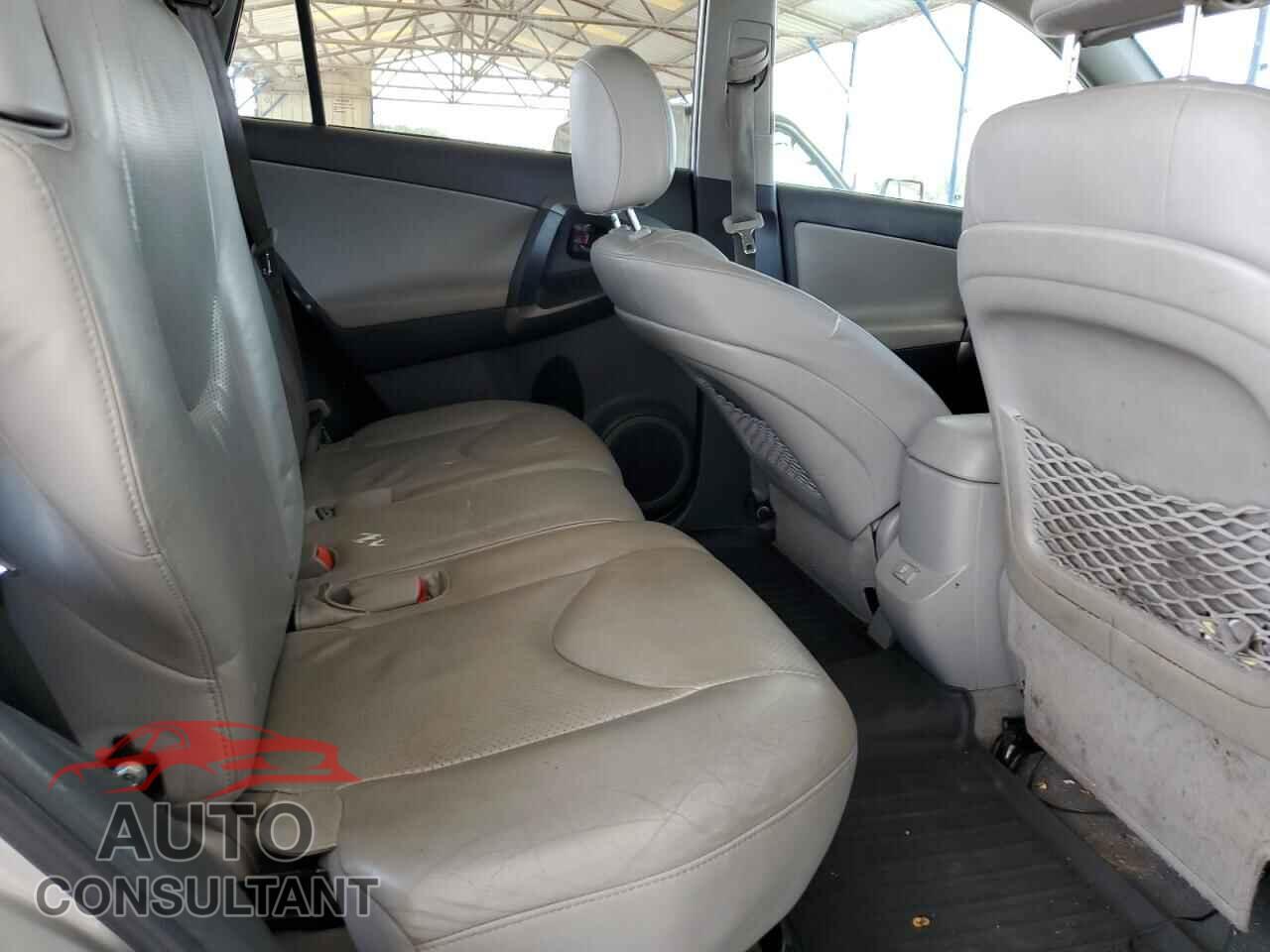 TOYOTA RAV4 2011 - 2T3DF4DV5BW158572