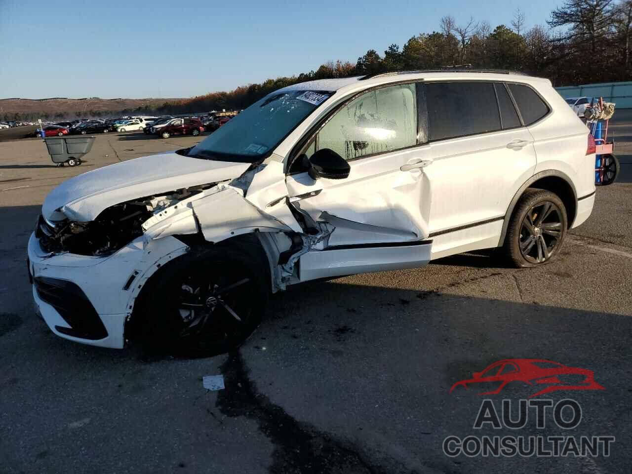 VOLKSWAGEN TIGUAN 2024 - 3VV8B7AX6RM043139