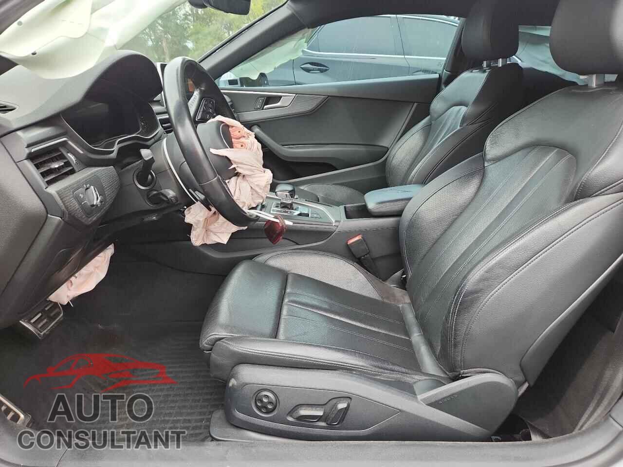 AUDI A5 2018 - WAUTNAF52JA005233