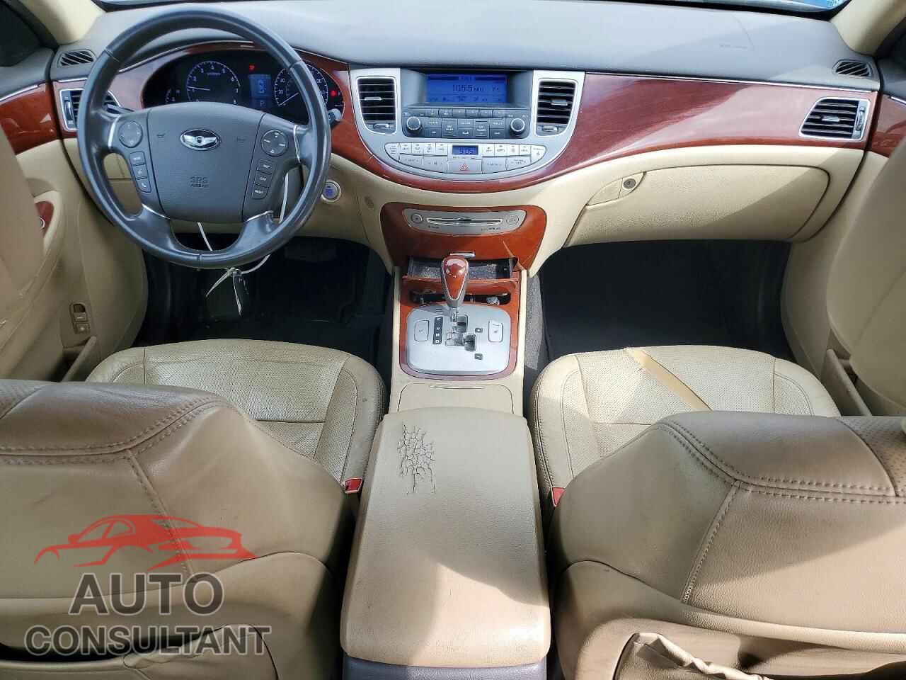 HYUNDAI GENESIS 2013 - KMHGC4DD1DU246169