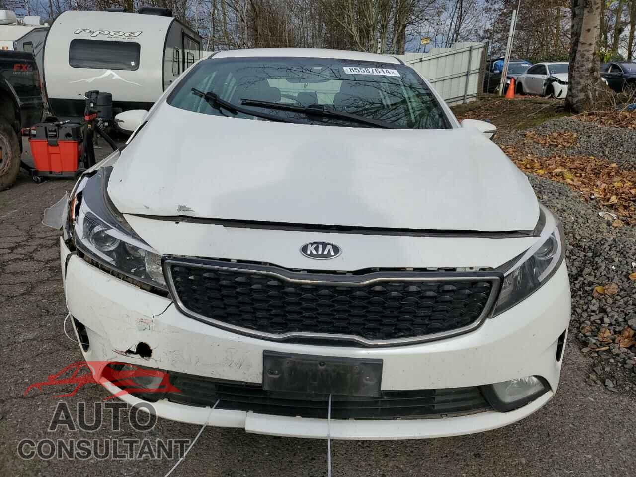 KIA FORTE 2017 - KNAFK5A81H5690231