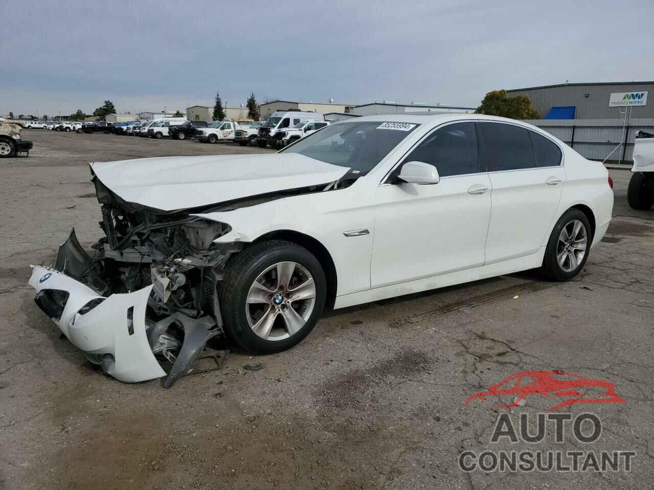 BMW 5 SERIES 2012 - WBAXG5C52CDX04841