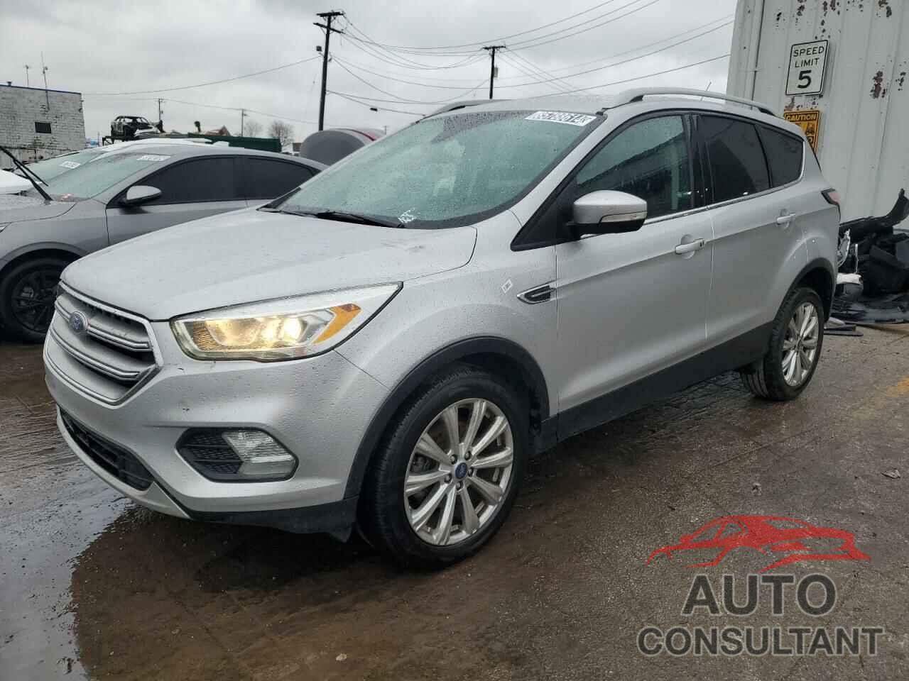 FORD ESCAPE 2017 - 1FMCU0JD9HUC94582