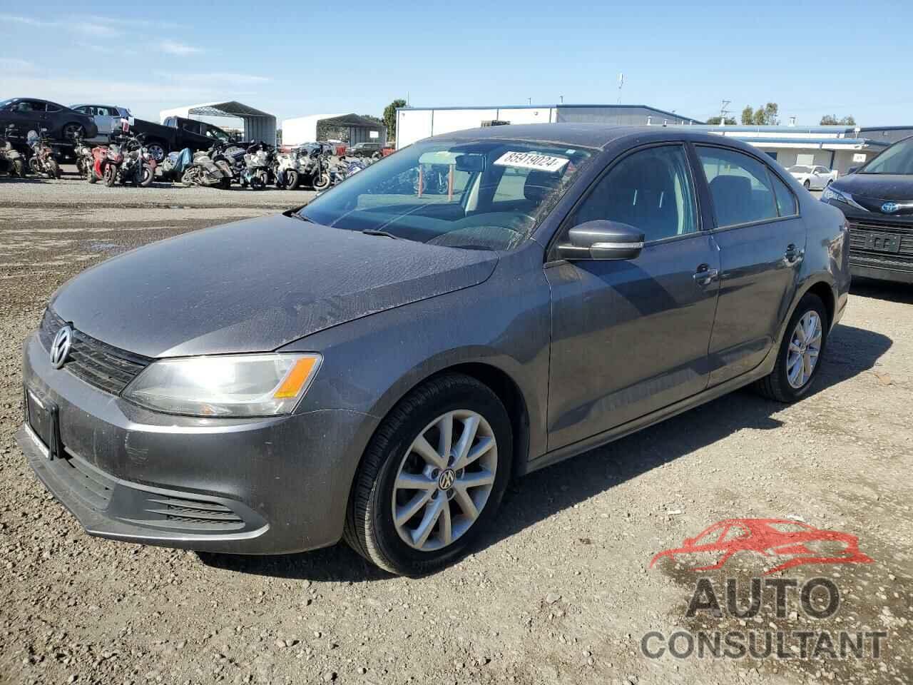 VOLKSWAGEN JETTA 2011 - 3VWDZ7AJ2BM325690