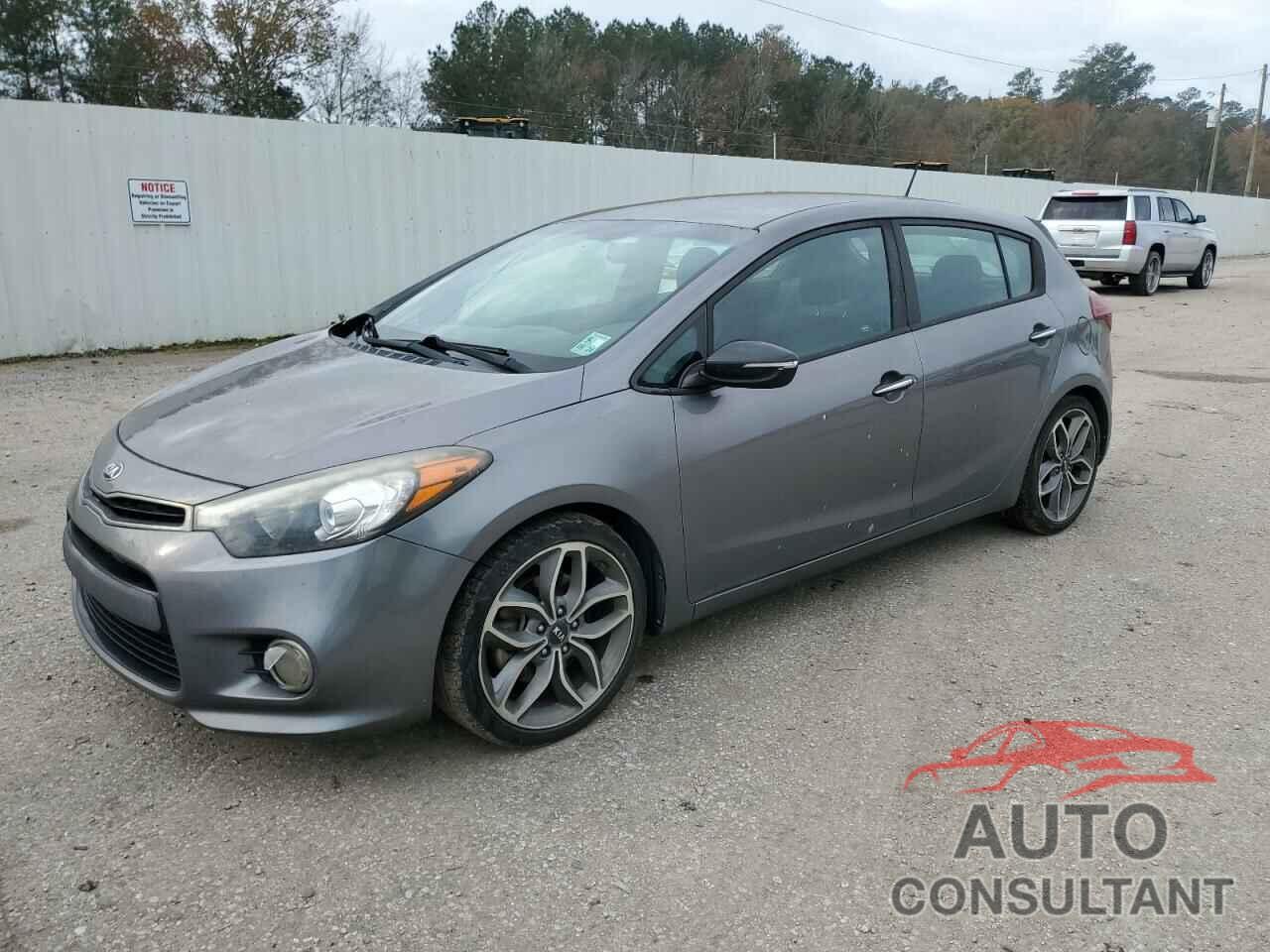 KIA FORTE 2016 - KNAFZ5A38G5574104