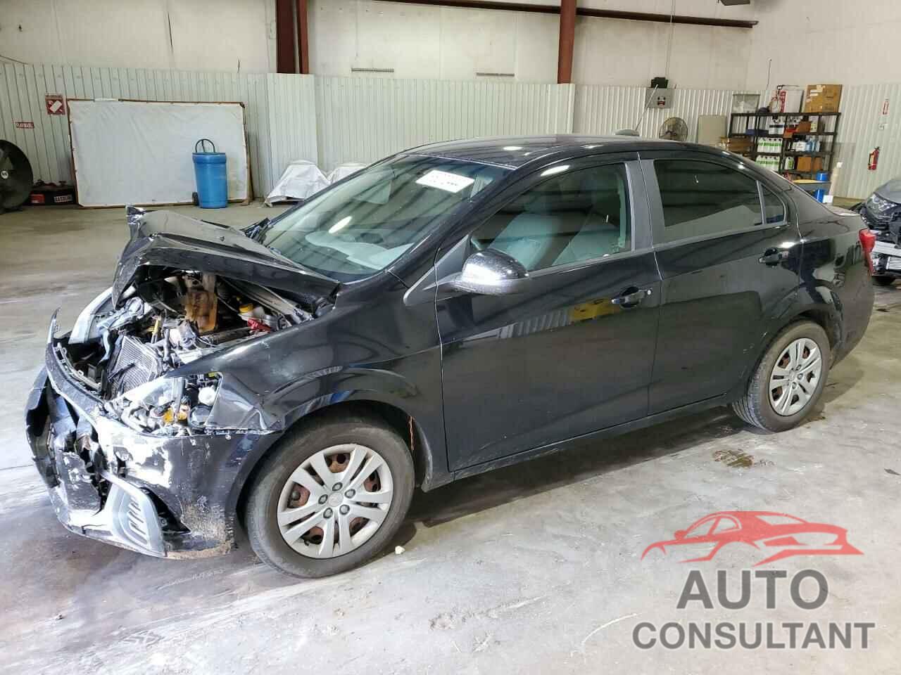 CHEVROLET SONIC 2018 - 1G1JB5SH6J4119155