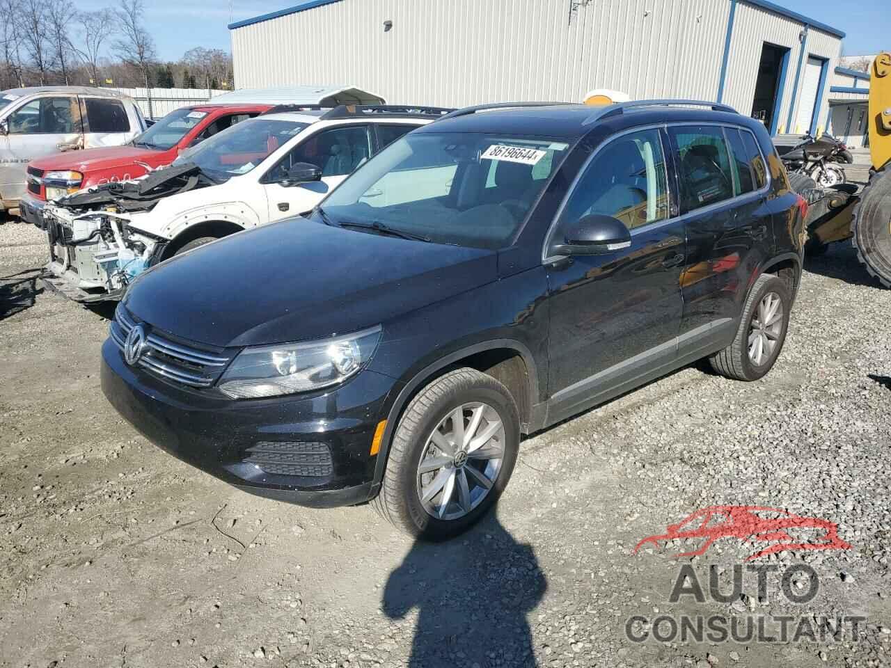 VOLKSWAGEN TIGUAN 2017 - WVGSV7AX5HK004202