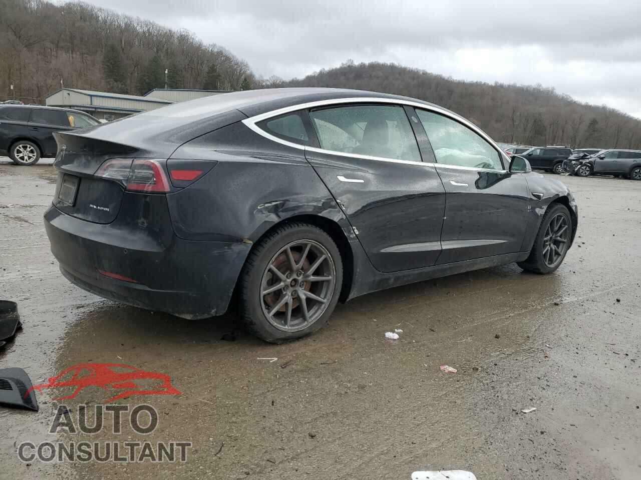 TESLA MODEL 3 2019 - 5YJ3E1EB7KF199051