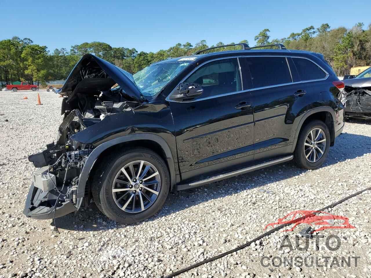 TOYOTA HIGHLANDER 2019 - 5TDJZRFH0KS618463