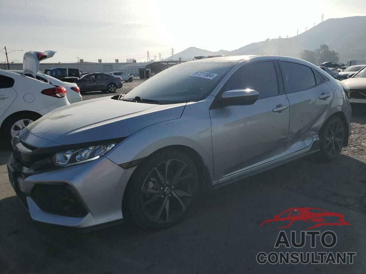 HONDA CIVIC 2018 - SHHFK7H48JU424600