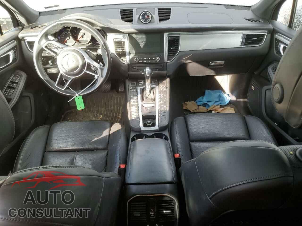 PORSCHE MACAN 2017 - WP1AG2A59HLB55029