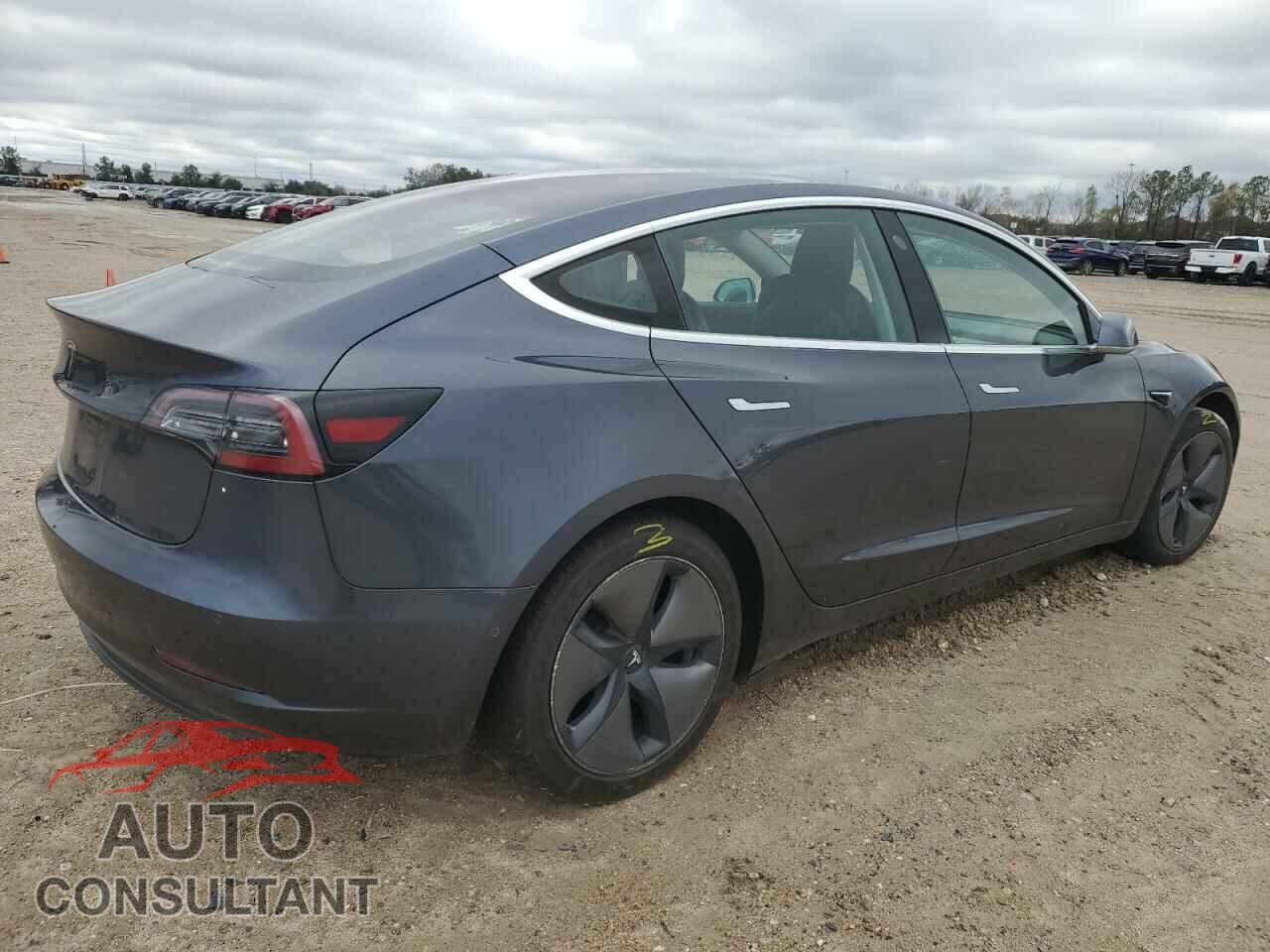 TESLA MODEL 3 2018 - 5YJ3E1EA2JF028147
