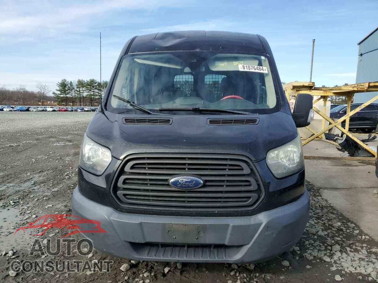 FORD TRANSIT 2015 - 1FTYR2CM5FKA73574