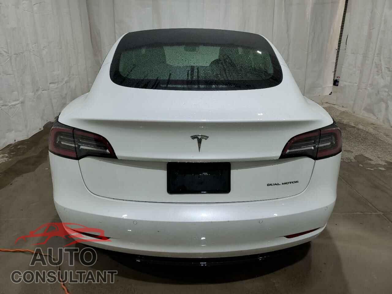 TESLA MODEL 3 2022 - 5YJ3E1EB9NF288947