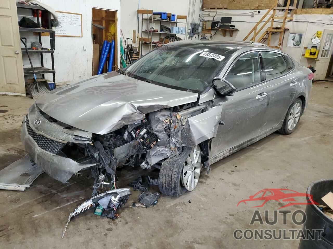 KIA OPTIMA 2018 - 5XXGU4L38JG233432