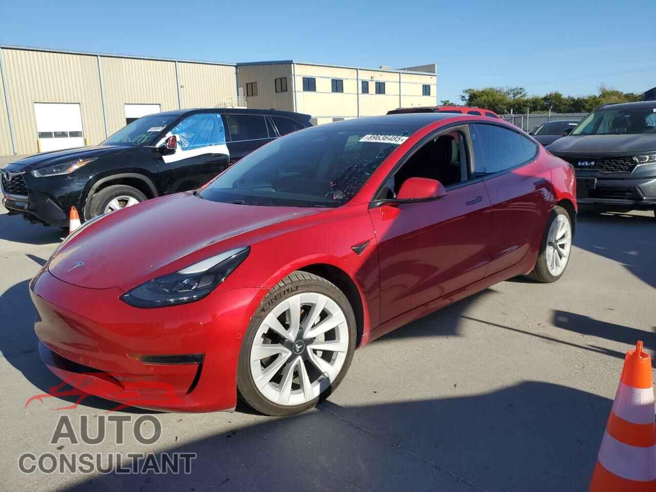 TESLA MODEL 3 2021 - 5YJ3E1EB1MF983583