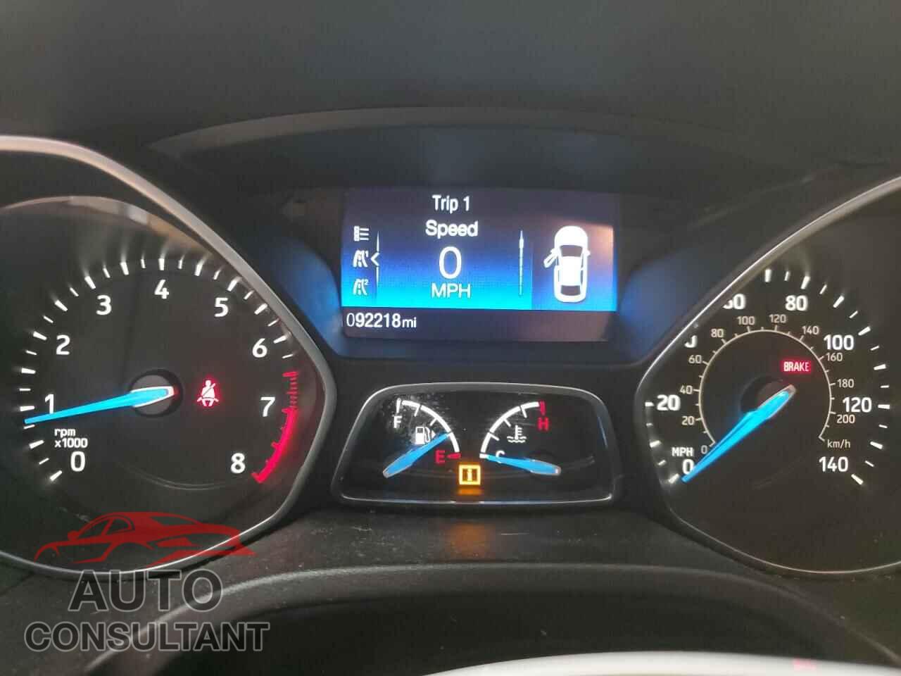 FORD FOCUS 2015 - 1FADP3E29FL372944