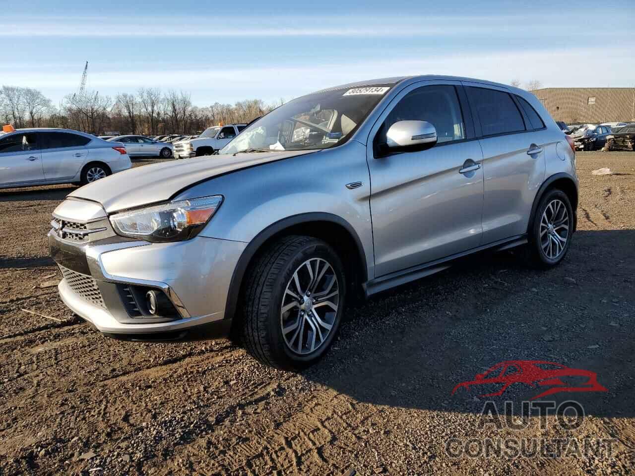 MITSUBISHI OUTLANDER 2018 - JA4AR3AU6JU016303