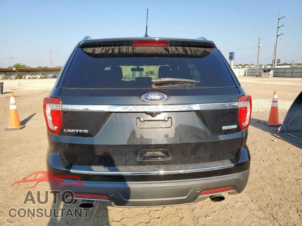 FORD EXPLORER 2018 - 1FM5K7FH6JGB15180