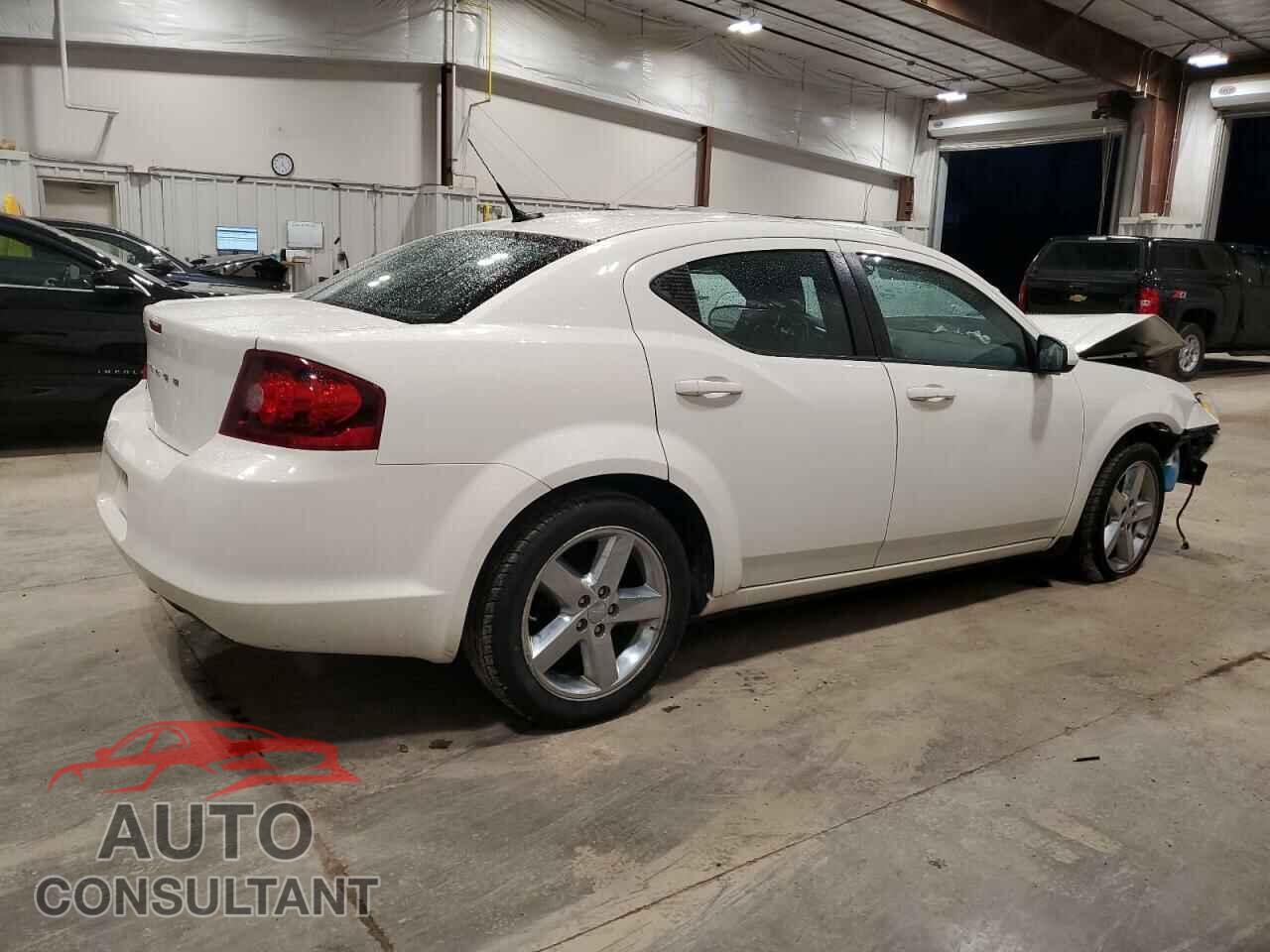 DODGE AVENGER 2011 - 1B3BD2FG5BN512132