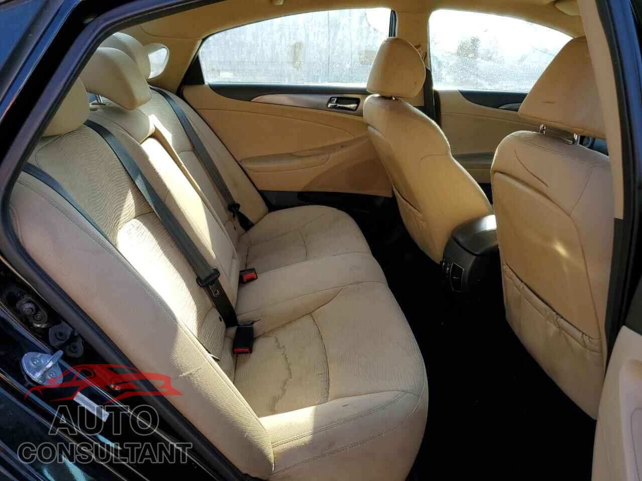HYUNDAI SONATA 2012 - KMHEC4A47CA046568