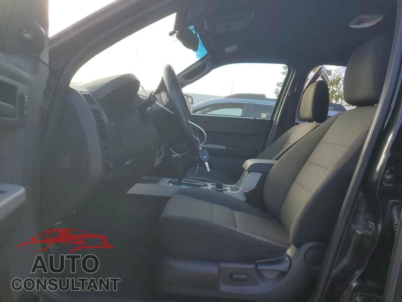 FORD ESCAPE 2011 - 1FMCU9D79BKA04841