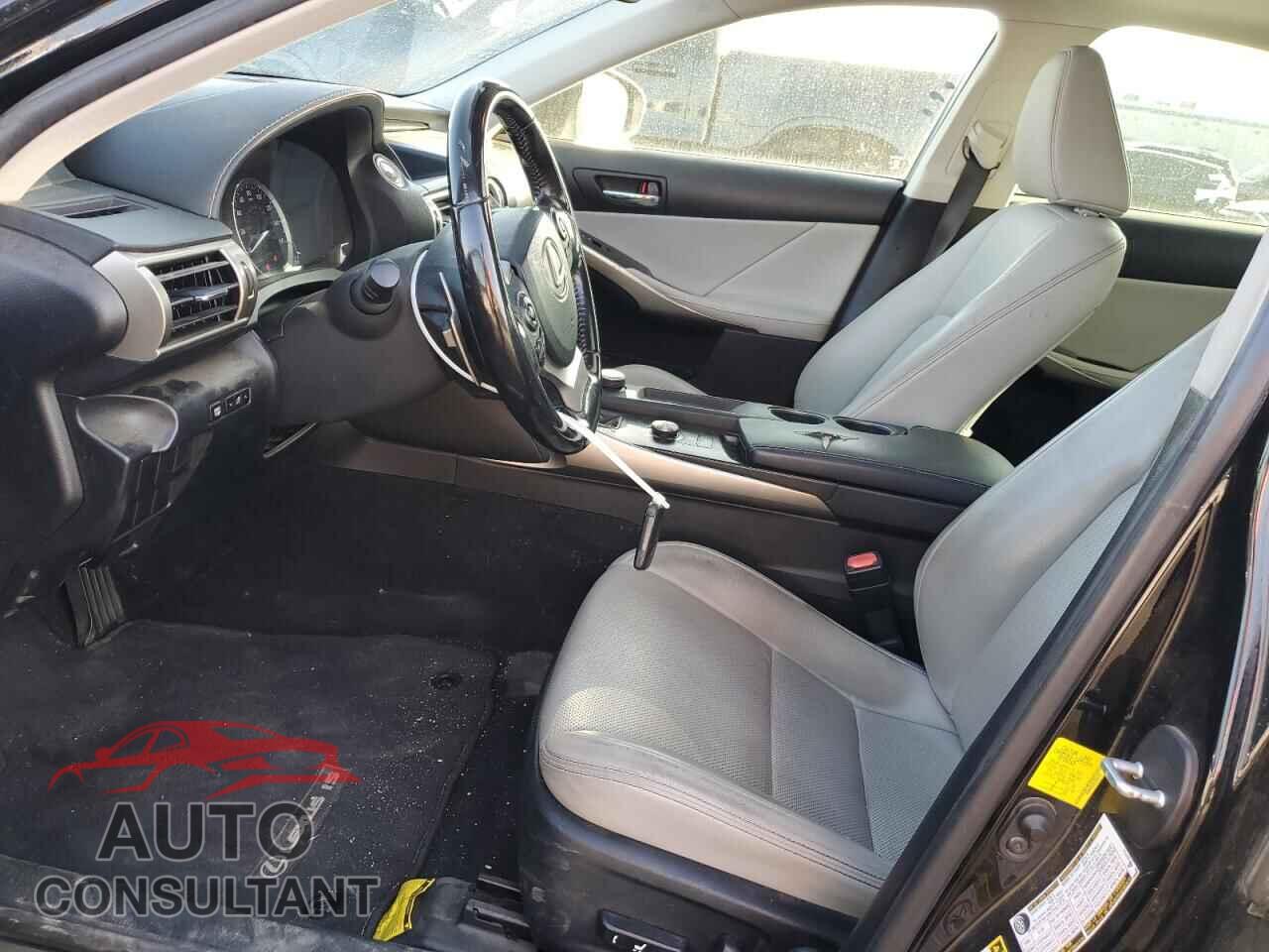 LEXUS IS 2016 - JTHBA1D29G5036191