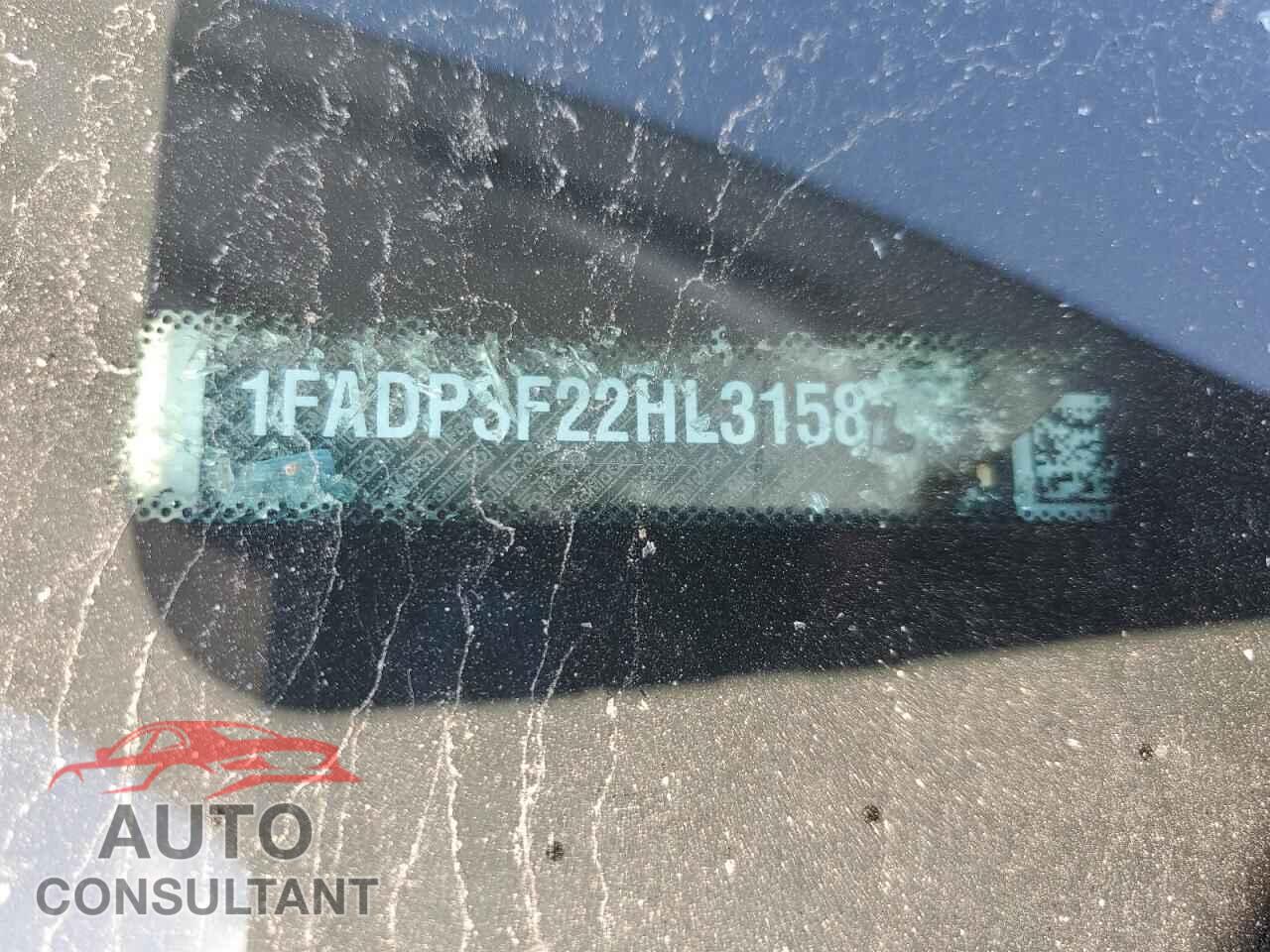 FORD FOCUS 2017 - 1FADP3F22HL315826