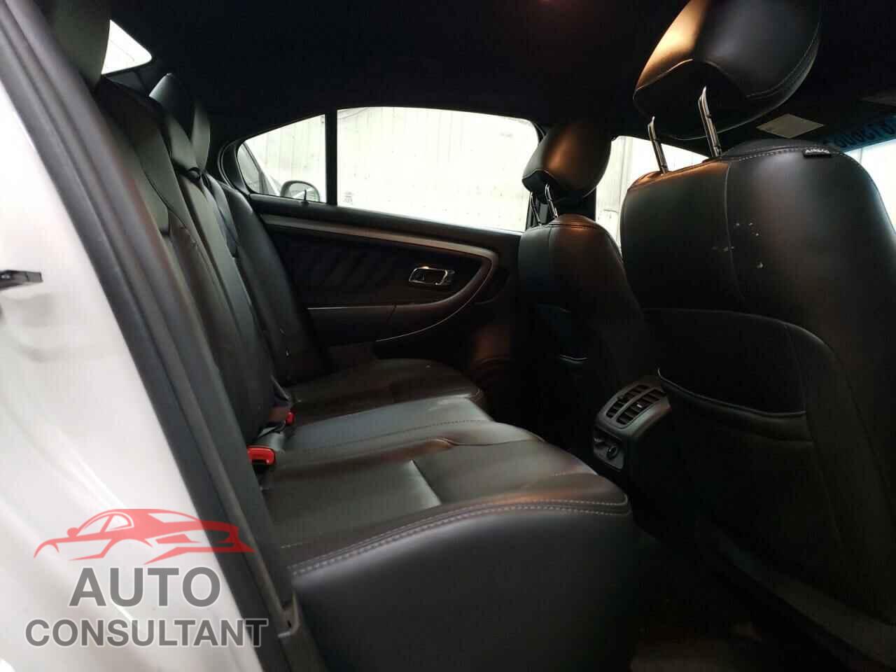 FORD TAURUS 2014 - 1FAHP2E81EG134352
