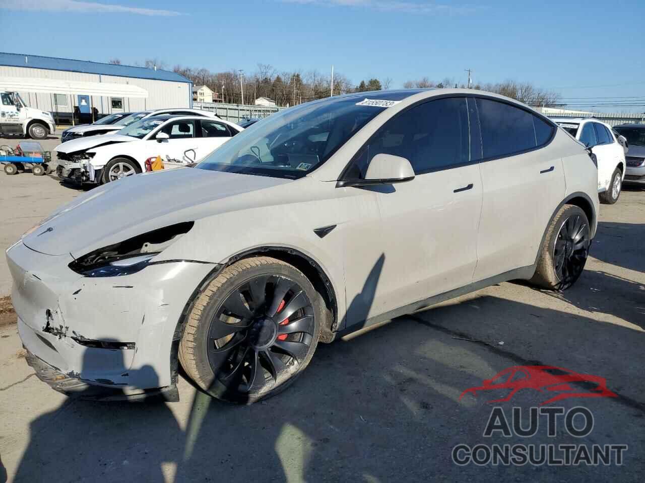 TESLA MODEL Y 2023 - 7SAYGDEF4PF600540