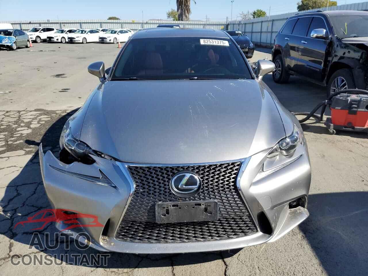 LEXUS IS 2015 - JTHBE1D20F5020237