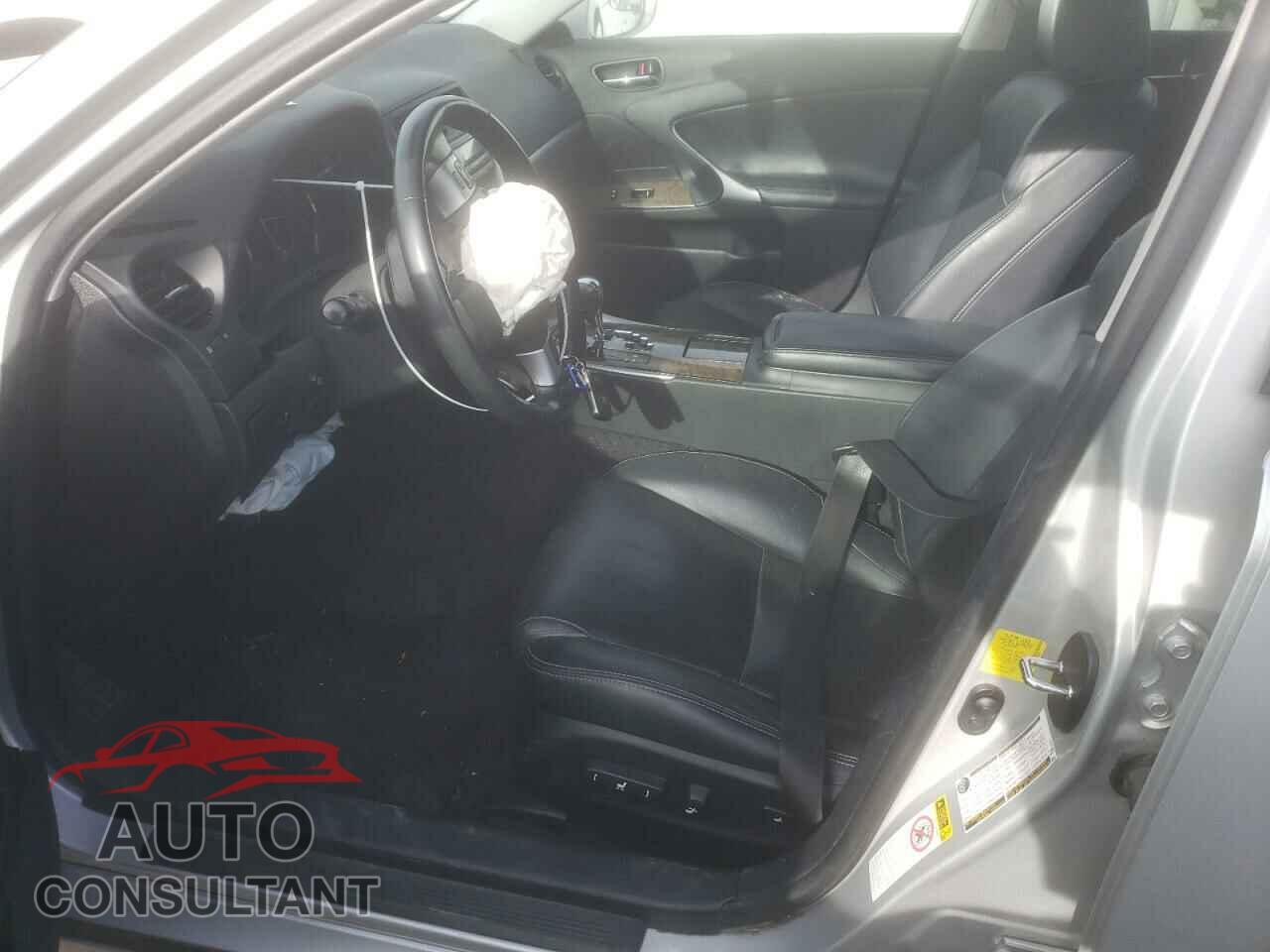LEXUS IS 2012 - JTHCF5C26C5056696