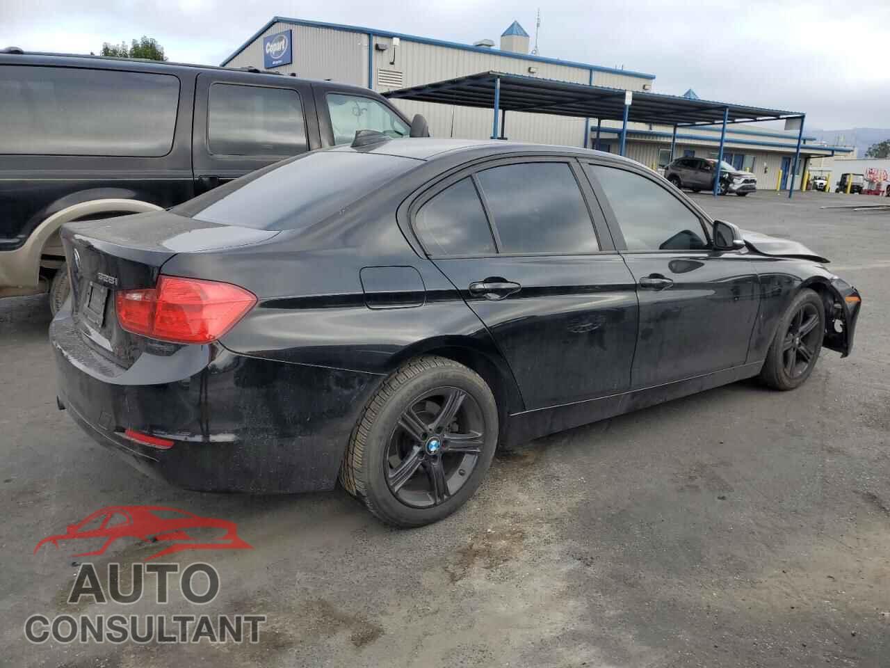 BMW 3 SERIES 2013 - WBA3C1G58DNN93785