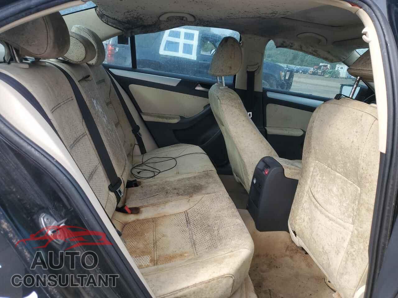 VOLKSWAGEN JETTA 2012 - 3VWLL7AJ4CM321459