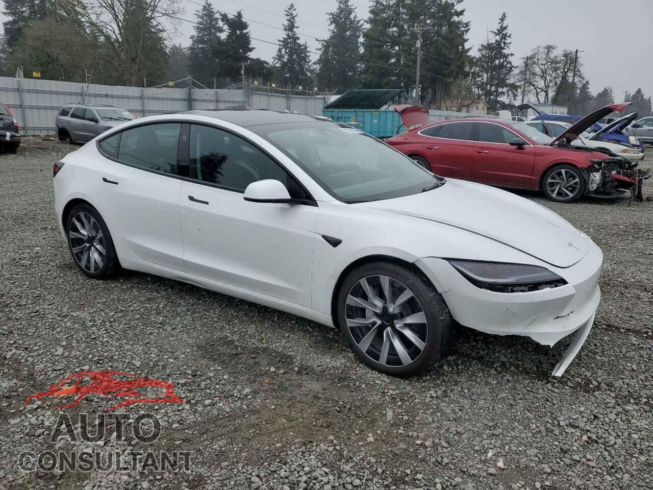TESLA MODEL 3 2024 - 5YJ3E1EA3RF729064
