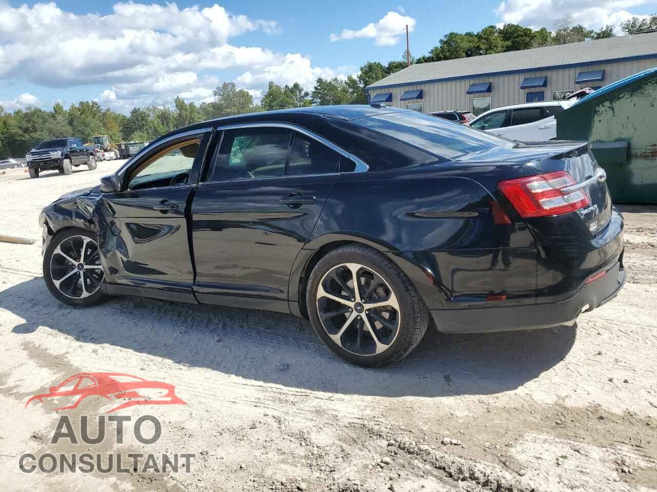 FORD TAURUS 2017 - 1FAHP2E82HG122974