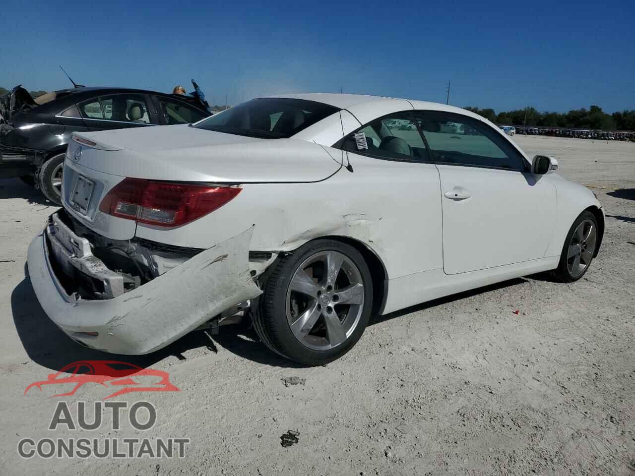 LEXUS IS 2011 - JTHFF2C20B2518102