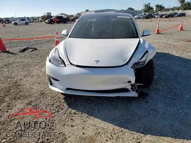 TESLA MODEL 3 2021 - 5YJ3E1EB3MF876082