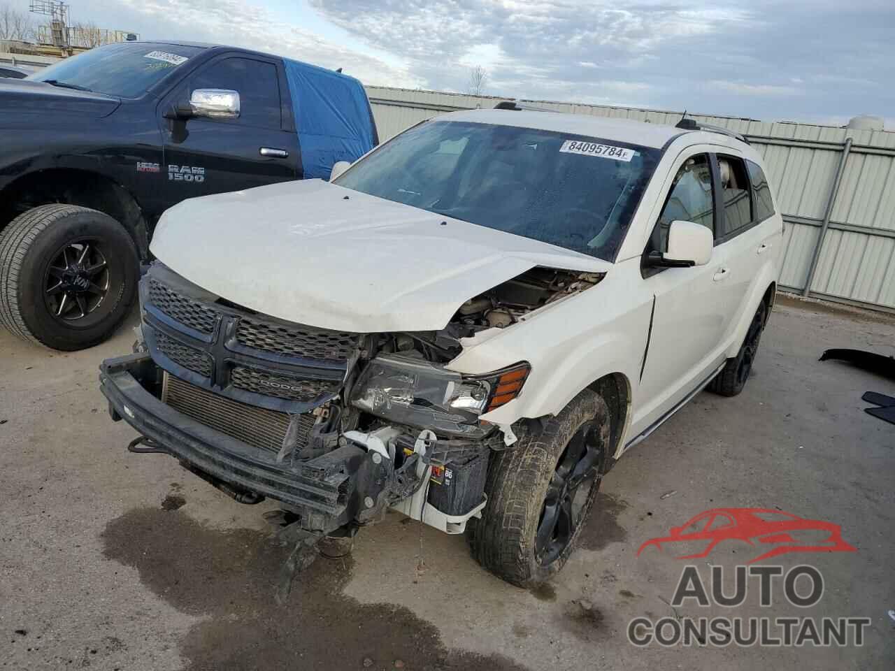 DODGE JOURNEY 2018 - 3C4PDCGG3JT339573