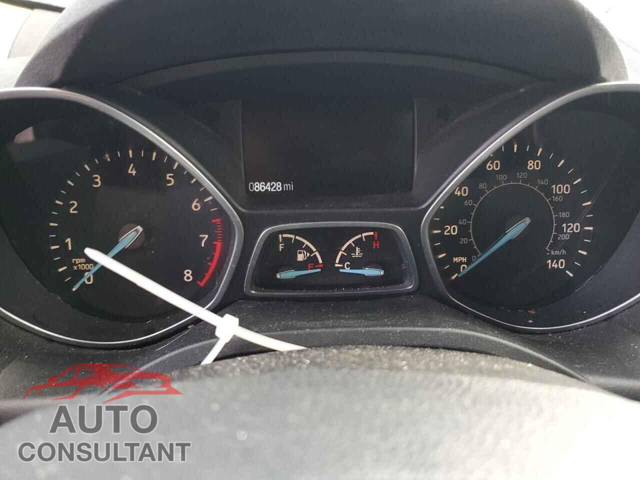 FORD ESCAPE 2017 - 1FMCU0GD2HUB89664