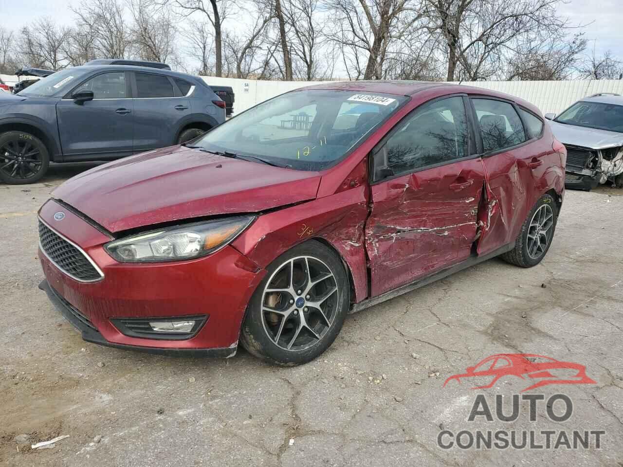 FORD FOCUS 2017 - 1FADP3M28HL211960