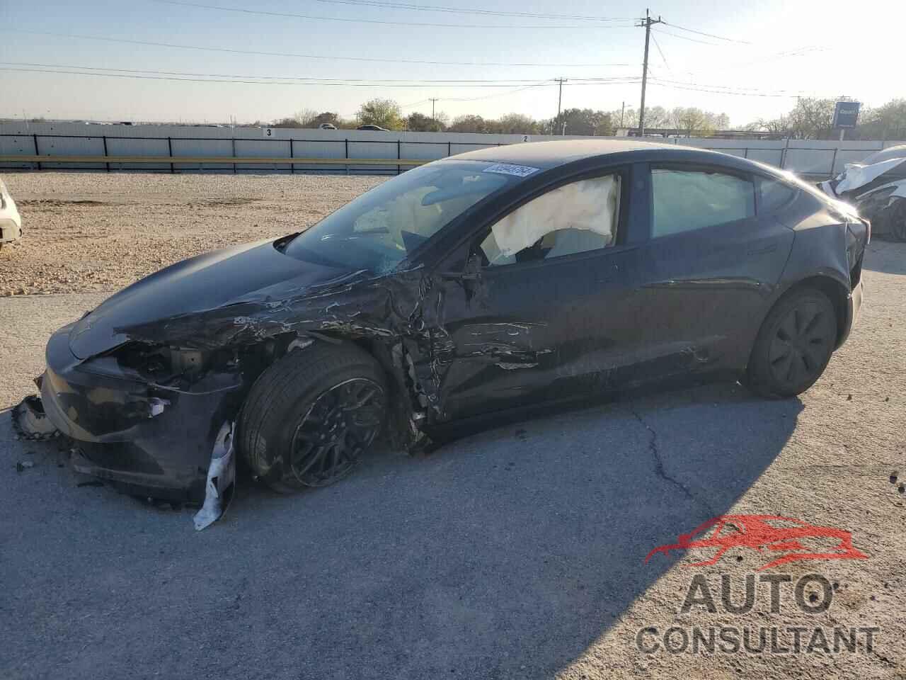 TESLA MODEL 3 2025 - 5YJ3E1EA8SF903961