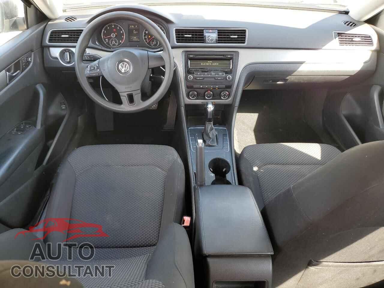 VOLKSWAGEN PASSAT 2013 - 1VWAP7A36DC049366