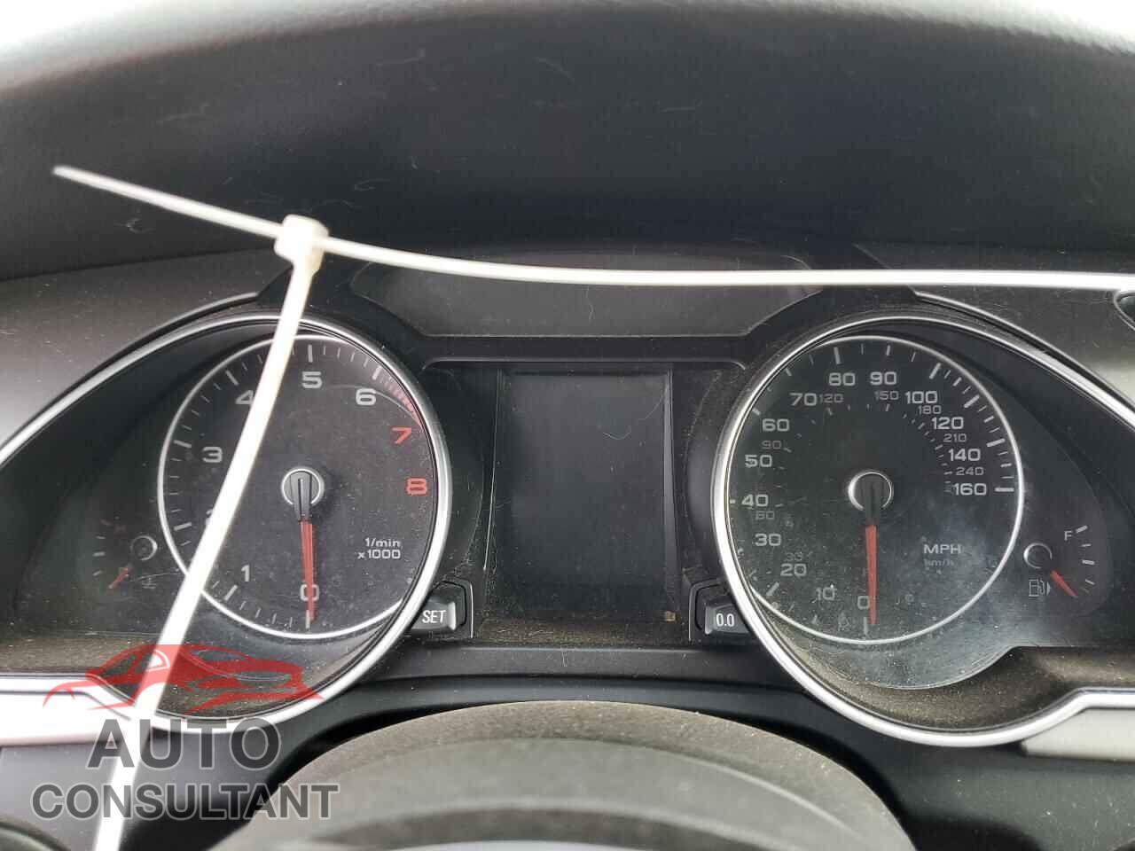 AUDI A5 2013 - WAUCFAFR1DA023582