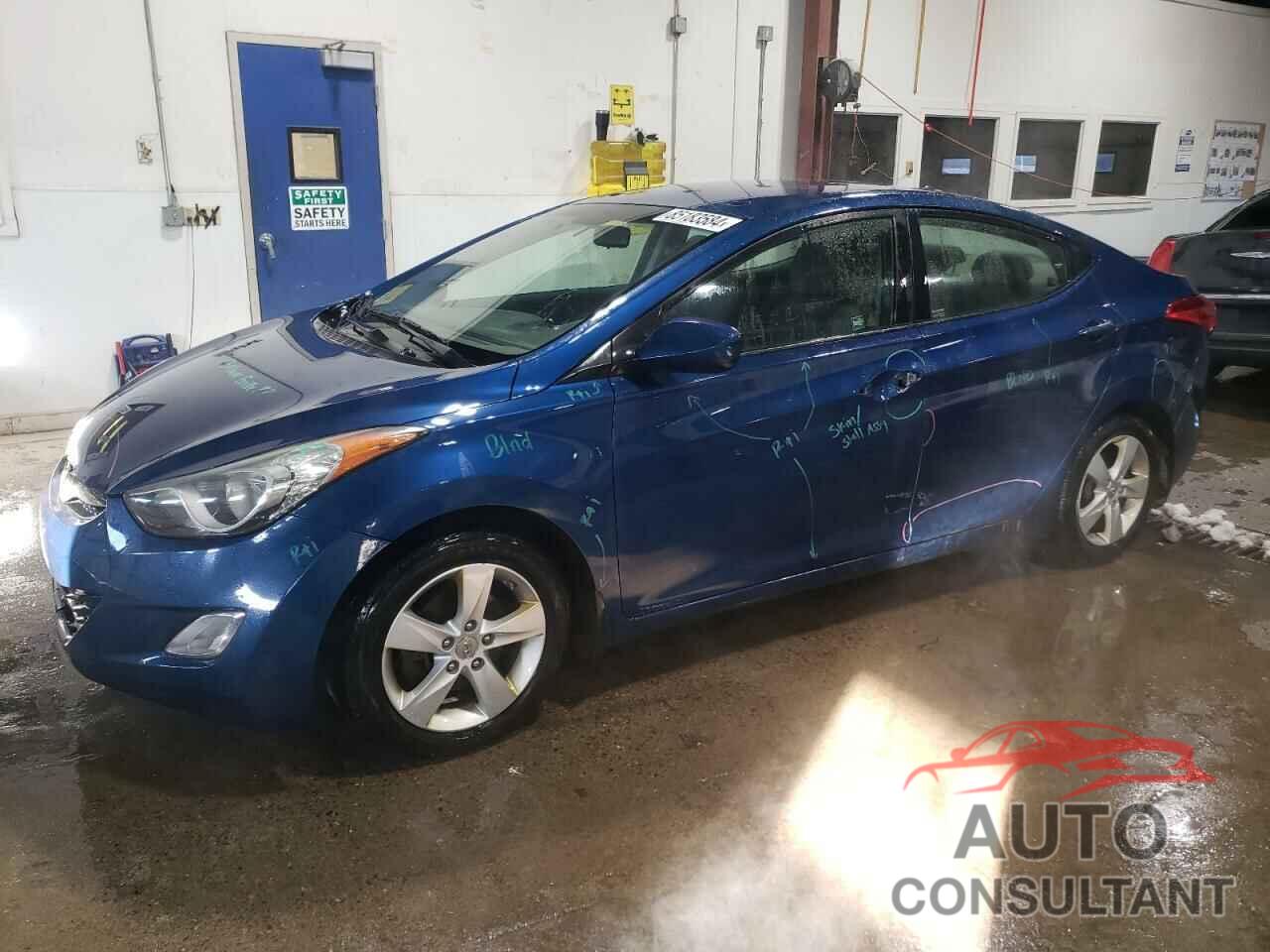 HYUNDAI ELANTRA 2013 - KMHDH4AE1DU952821