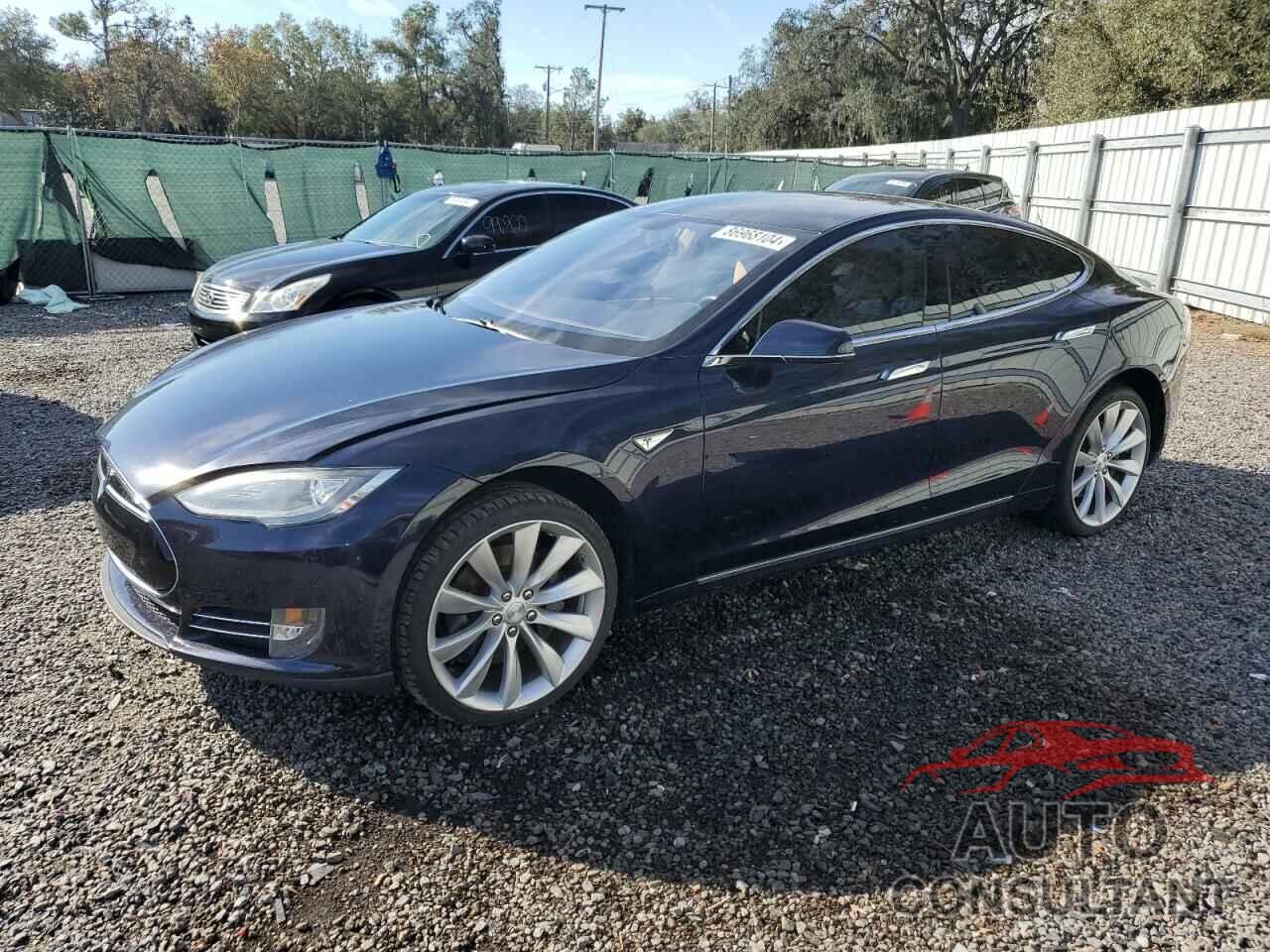 TESLA MODEL S 2013 - 5YJSA1CP0DFP11662