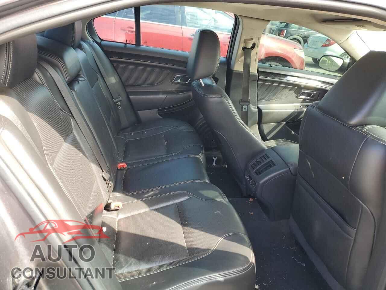 FORD TAURUS 2011 - 1FAHP2FW7BG112610